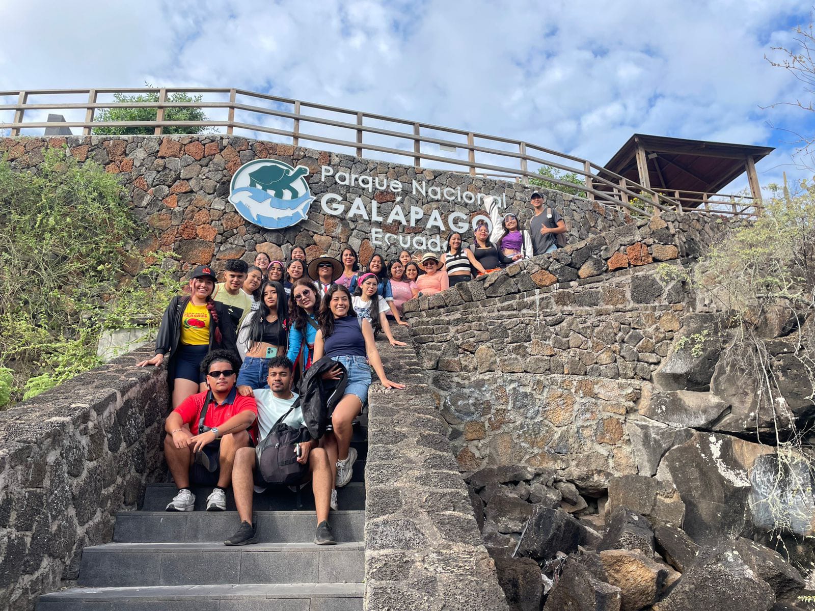 Foto de GALAPAGOS - WhatsApp Image 2025-04-10 at 4.58.18 PM.jpeg